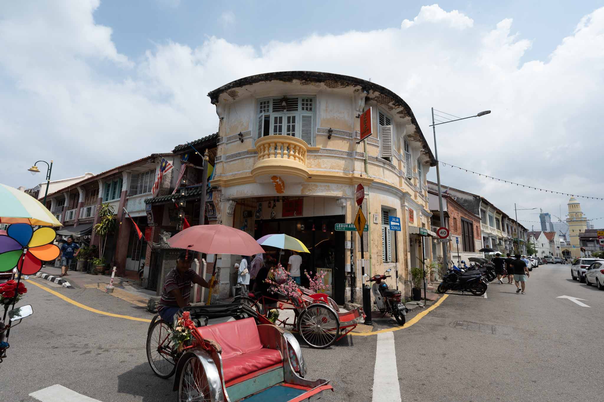 商品撮影のレタッチ、自分でやるべき？外注すべき？判断基準を解説